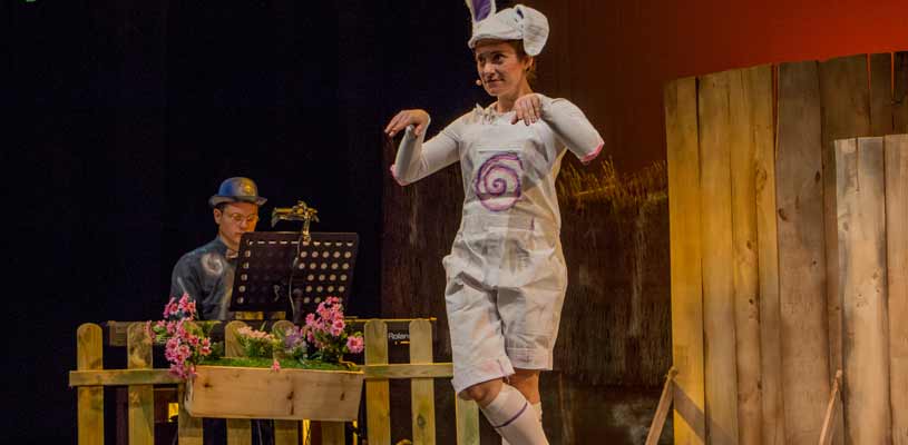 El pequeño conejo blanco, el musical