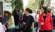 La alcaldesa y la concejal de Cultura visitaron la Feria