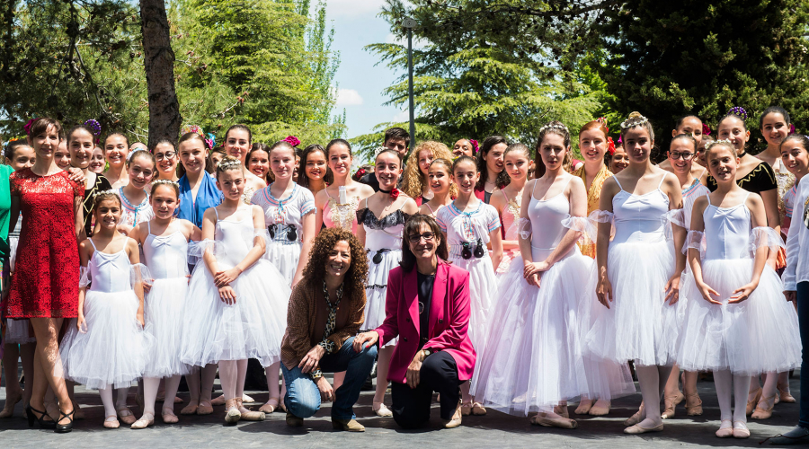 Pozuelo con la danza